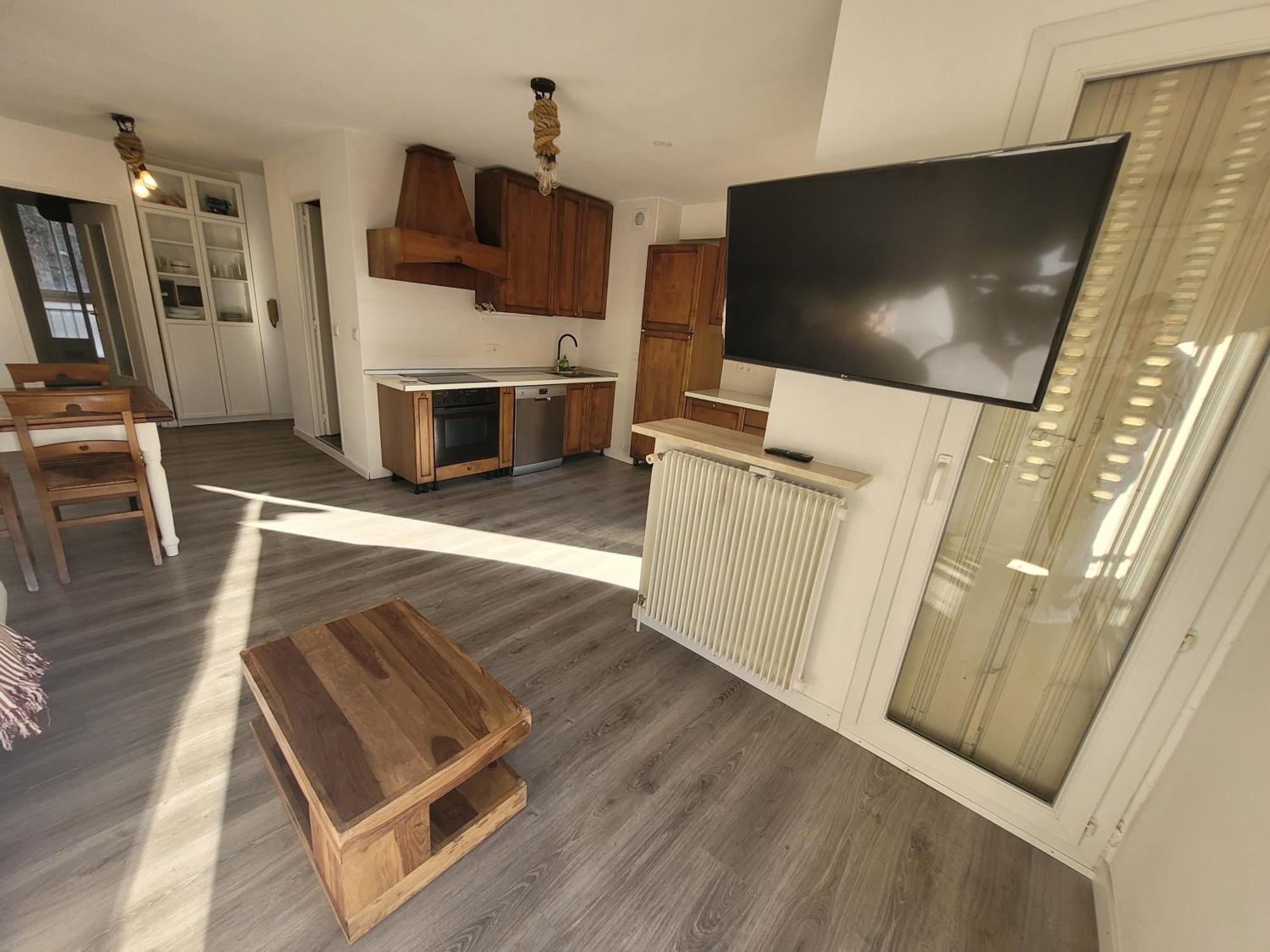 Rooms For Vacation Валлорис Экстерьер фото